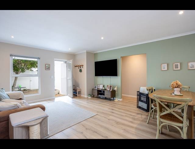 3 BEDROOM FREEHOLD TO LET IN DIEP RIVER